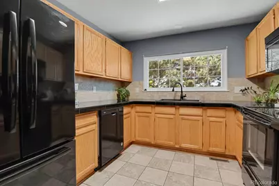 858 S Granby Circle, Aurora, CO 80012 - Photo 8
