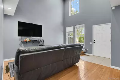 858 S Granby Circle, Aurora, CO 80012 - Photo 4