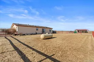 57048 Co Rd 21, Carr, CO 80612 - Photo 24