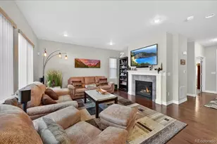 7315 S Robertsdale Way, Aurora, CO 80016 - Photo 8