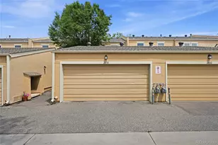 2858 S Vaughn Way, Aurora, CO 80014 - Photo 24