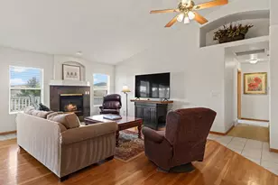 5272 Country Club Dr, Larkspur, CO 80118 - Photo 4