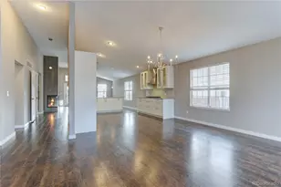 8252 S Balsam Ct, Littleton, CO 80128 - Photo 4