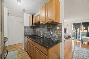 10211 Ura Ln, Denver, CO 80260 - Photo 8