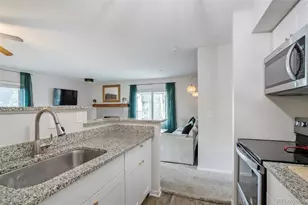 5770 E Warren Ave, Denver, CO 80222 - Photo 12