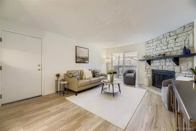 1870 S Pitkin Circle #B, Aurora, CO 80017 - Photo 4