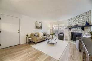 1870 S Pitkin Cir, Aurora, CO 80017 - Photo 4