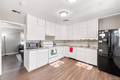 708 Zion Street, Aurora, CO 80011 - Photo 8