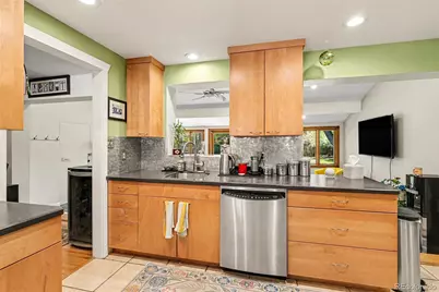 5402 E Warren Avenue, Denver, CO 80222 - Photo 10