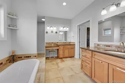 1012 S Addison Way, Aurora, CO 80018 - Photo 24