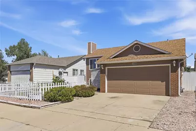 14451 Andrews Drive, Denver, CO 80239 - Photo 2