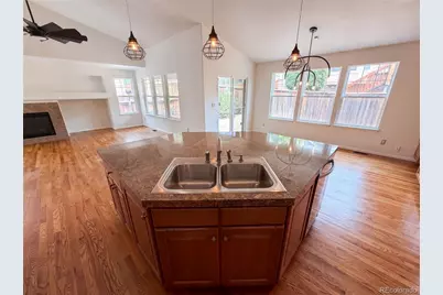 2802 S Ireland Way, Aurora, CO 80013 - Photo 8