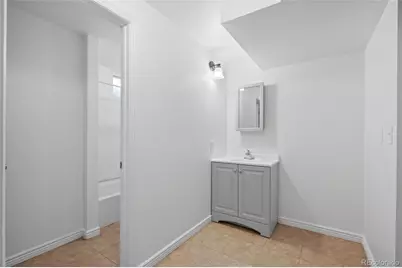 5544 Zion Court, Denver, CO 80239 - Photo 18