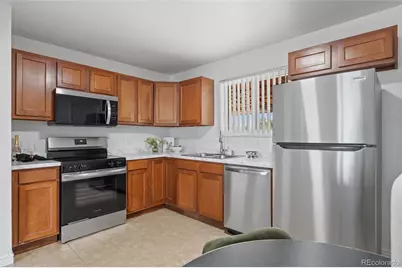 5544 Zion Court, Denver, CO 80239 - Photo 8