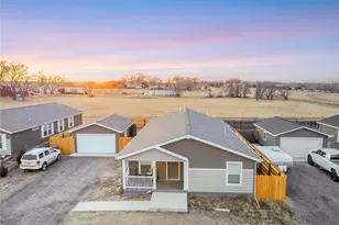 120 Juniper Cir, Log Lane Village, CO 80705 - Photo 2