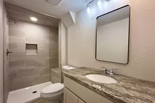 5128 Columbus Wy, Denver, CO 80239 - Photo 16