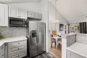 10289 Halleys Way, Littleton, CO 80125 - Photo 6