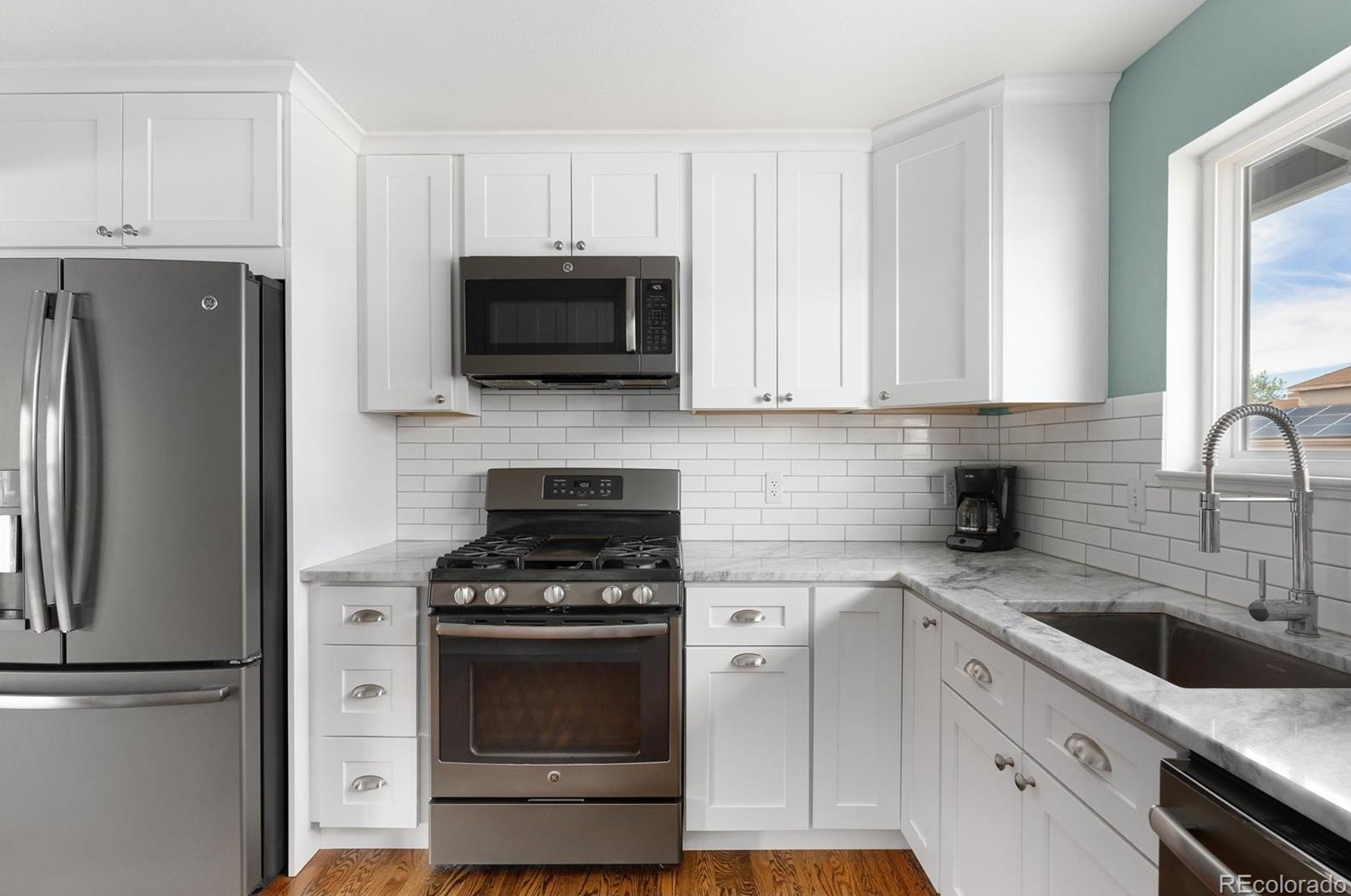 5959 Bayaud Ave, Denver, CO 80226-2202