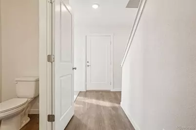 5433 N Eaton Park Way, Aurora, CO 80019 - Photo 6