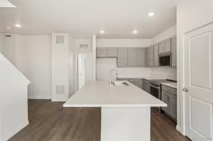 5433 N Eaton Pk Wy, Aurora, CO 80019 - Photo 12