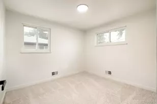 556 Empire St, Aurora, CO 80010 - Photo 12