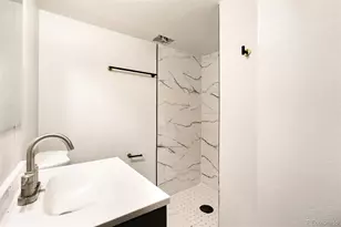 556 Empire St, Aurora, CO 80010 - Photo 14