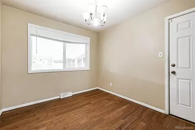 432 S Potomac Circle, Aurora, CO 80012 - Photo 6