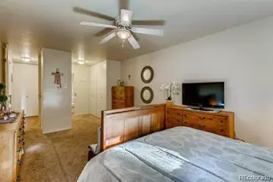 665 S Clinton St, Denver, CO 80247 - Photo 12