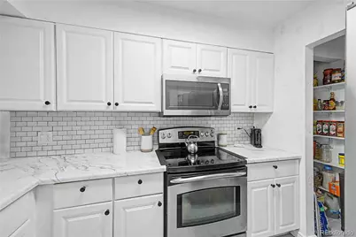 8952 W Dartmouth Place, Lakewood, CO 80227 - Photo 4