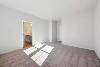 4709 N Valdai Court, Aurora, CO 80019 - Photo 10