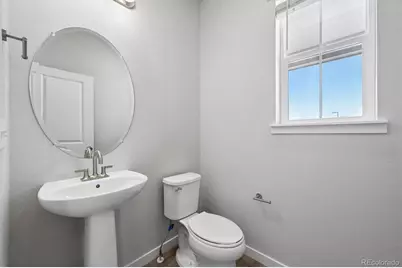 4709 N Valdai Court, Aurora, CO 80019 - Photo 12