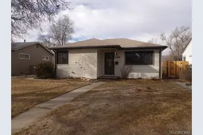 2209 Macon Street, Aurora, CO 80010 - Photo 2
