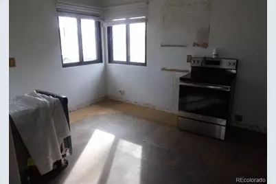 2209 Macon Street, Aurora, CO 80010 - Photo 4