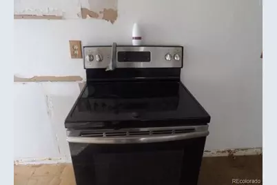 2209 Macon Street, Aurora, CO 80010 - Photo 6