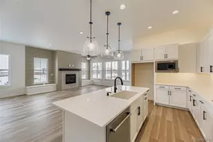 8902 S Riviera Way, Aurora, CO 80016 - Photo 14