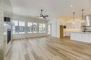 8902 S Riviera Way, Aurora, CO 80016 - Photo 4