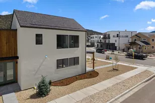 102 Chase St, Salida, CO 81201 - Photo 4