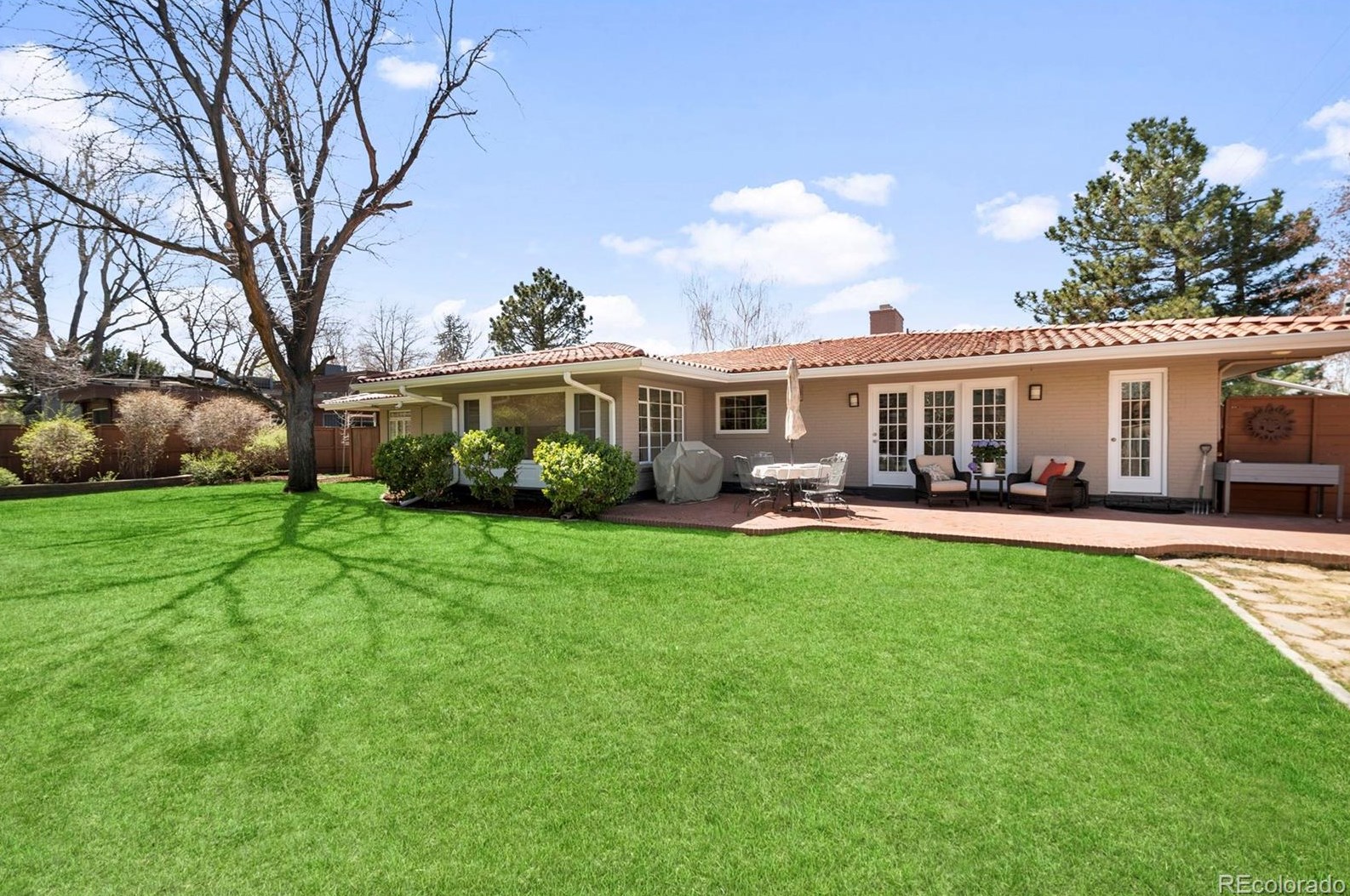 2 Birch St, Denver, CO 80246-1015