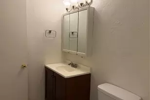 2325 S Linden Ct, Denver, CO 80222 - Photo 10
