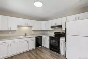 2013 S Yank Way, Lakewood, CO 80228 - Photo 12