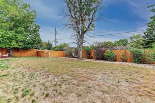 647 W Valleyview Ave, Littleton, CO 80120 - Photo 42
