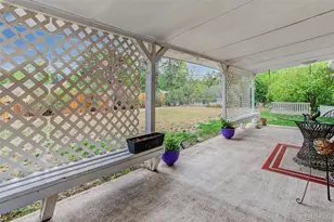 647 W Valleyview Ave, Littleton, CO 80120 - Photo 38