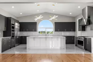6776 S Flanders Ct, Centennial, CO 80016 - Photo 10