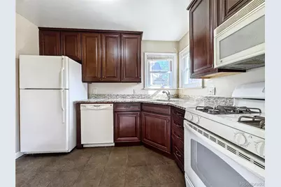 1050 E Bates Parkway, Englewood, CO 80113 - Photo 6