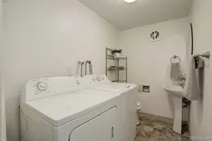 1638 Chester St, Aurora, CO 80010 - Photo 12