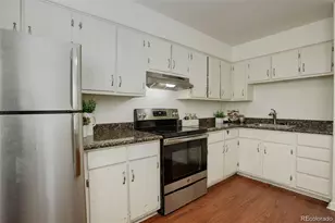 1638 Chester St, Aurora, CO 80010 - Photo 6