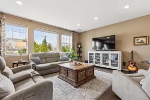 20195 E Fair Ln, Centennial, CO 80016 - Photo 6