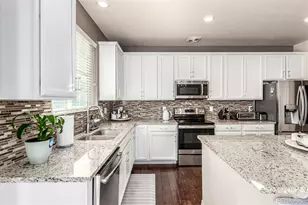 21074 E Doane Pl, Aurora, CO 80013 - Photo 16