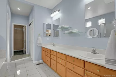 2668 S Troy Court, Aurora, CO 80014 - Photo 4