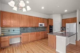 11450 Paris St, Commerce City, CO 80640 - Photo 16